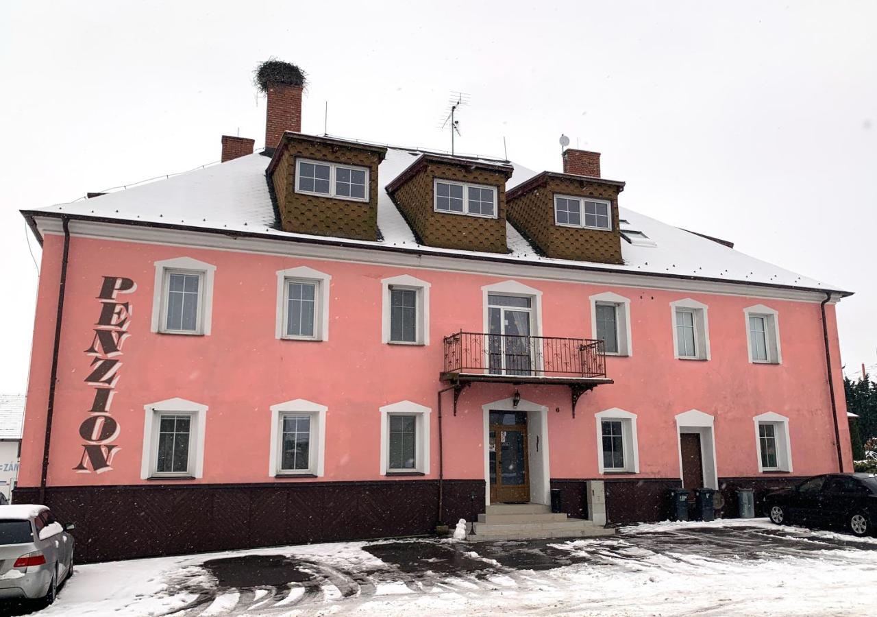 Penzion Mlynicky Dvur Červená Voda Bagian luar foto